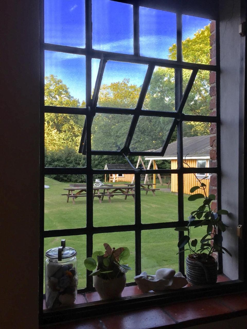 Gjerrild Gaestehus Djursland Hostel เกรนู ภายนอก รูปภาพ